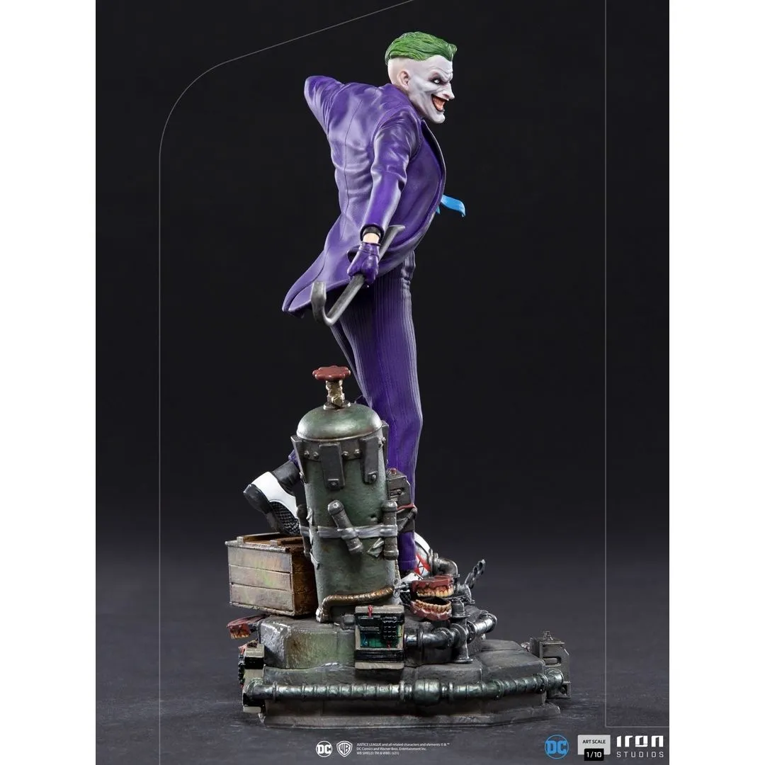 DC Comics The Joker 1/10th Scale Deluxe Statue by Iron Studios