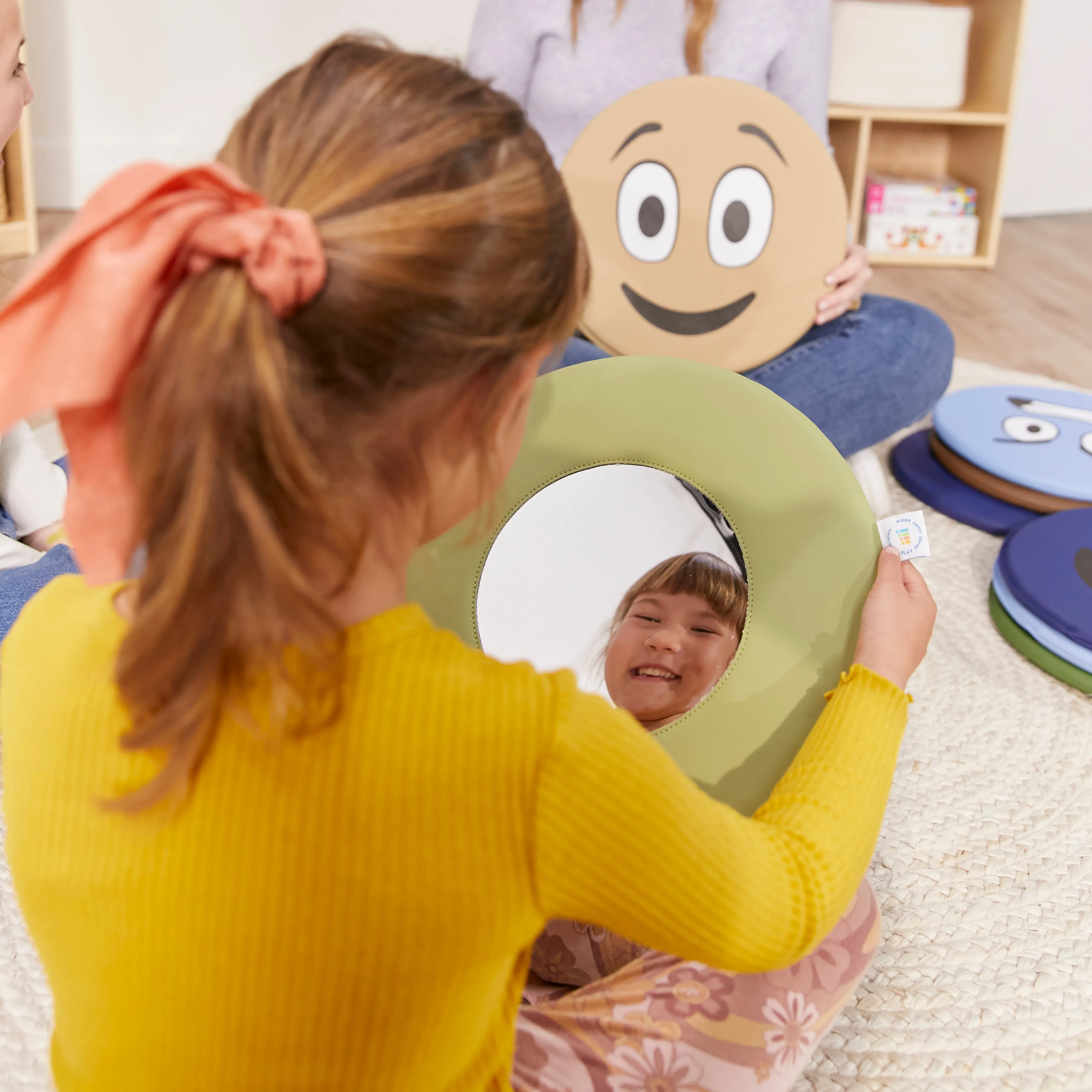 Emotion Pads with Mirror, Spanish, Expression Cushions, 8-Piece