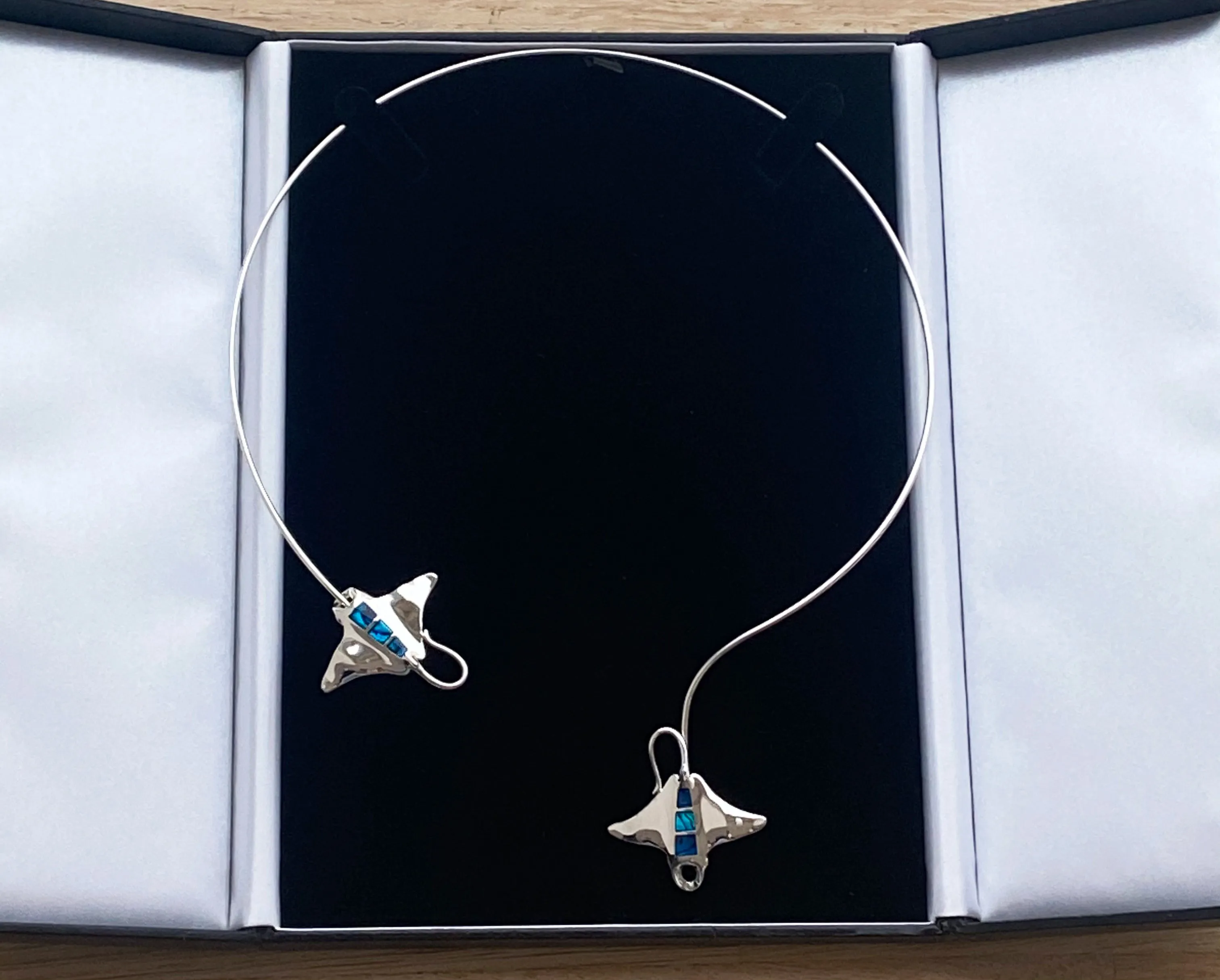 Manta Ray Wire Necklace - 925 Real Silver With Inlaid