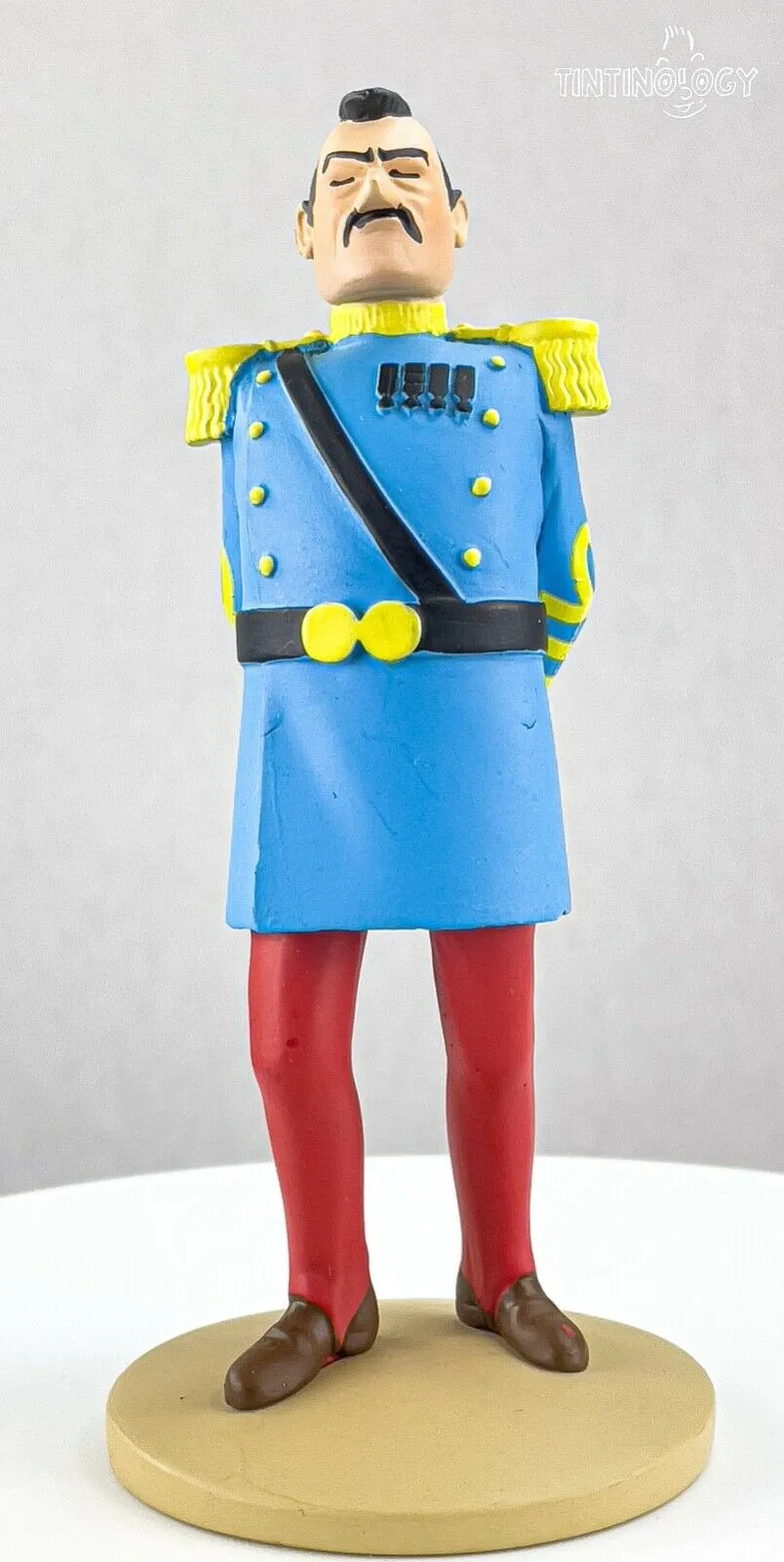 Tintin Figurine Officielle # 42 General Alcazar: Broken Ear Herge model Figure