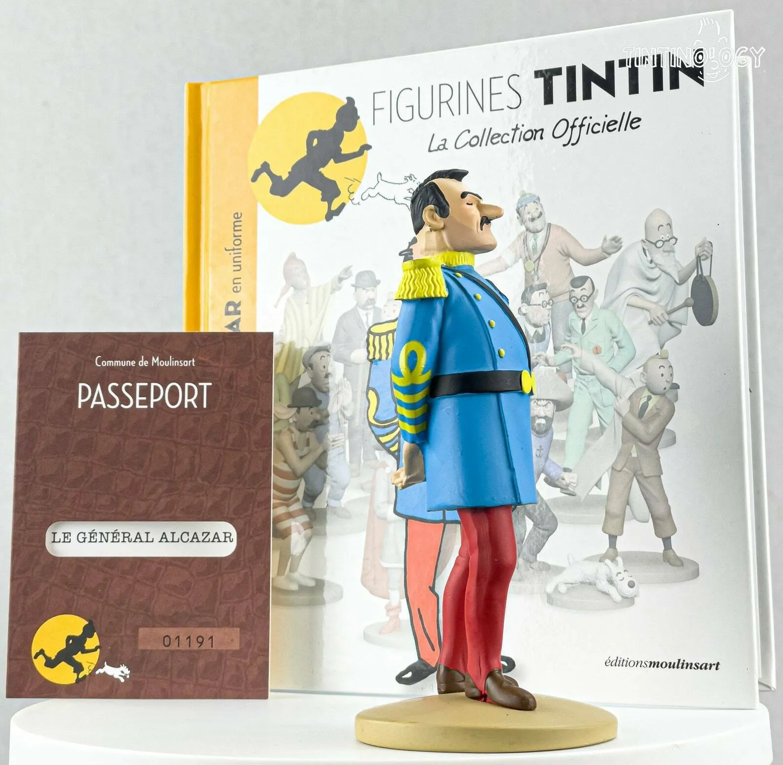 Tintin Figurine Officielle # 42 General Alcazar: Broken Ear Herge model Figure