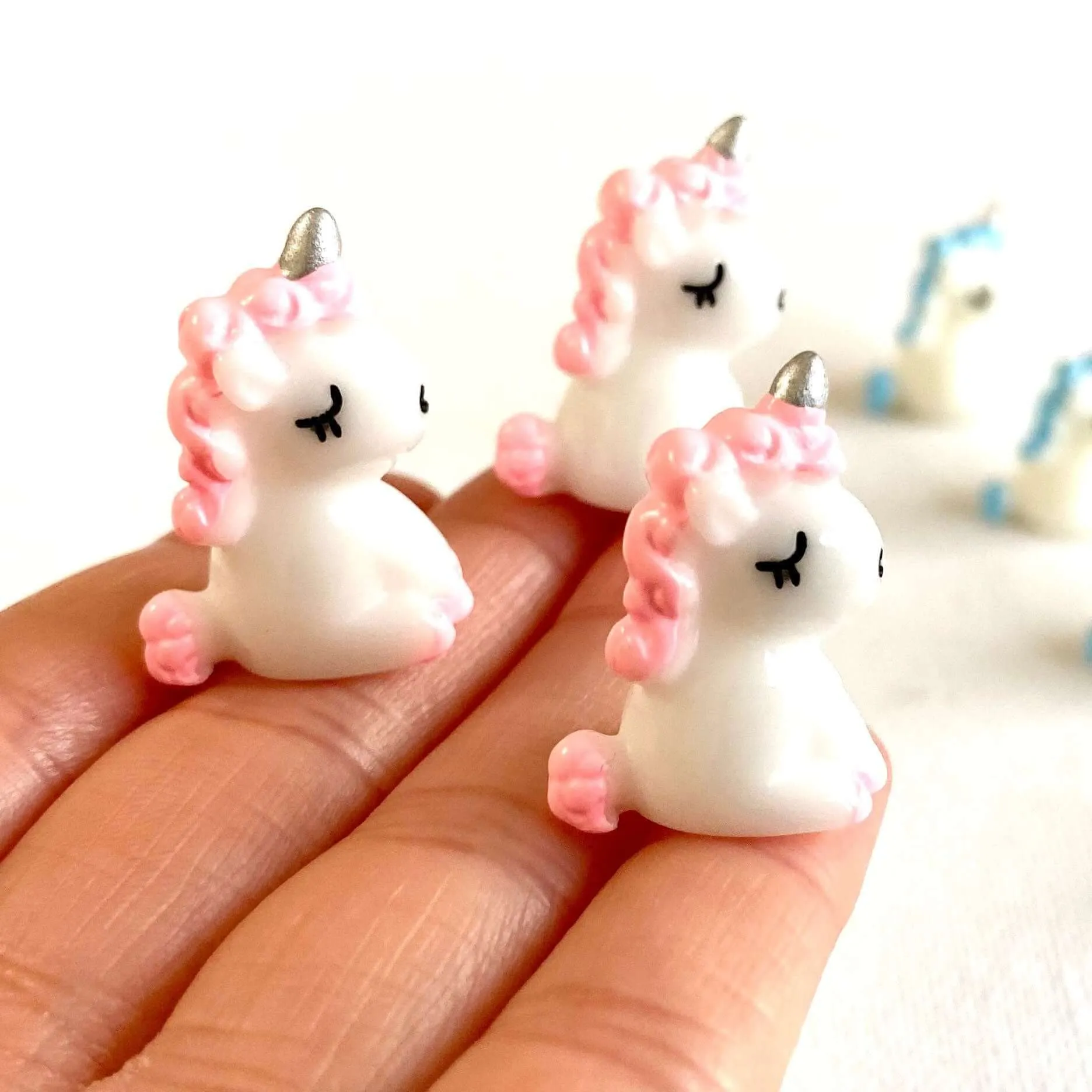 Tiny resin Unicorns Set of 2 figurines