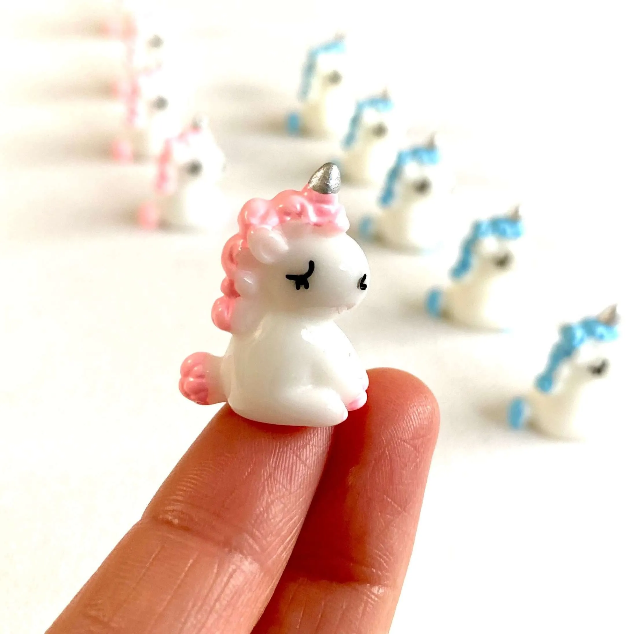 Tiny resin Unicorns Set of 2 figurines